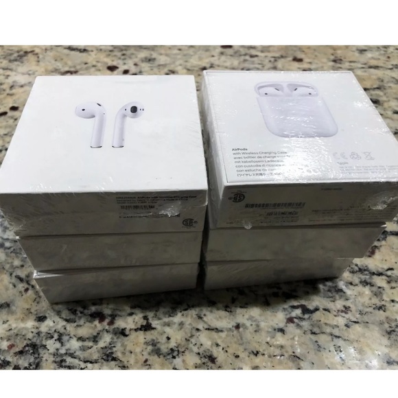 Apple AirPods: 2nd Generation 149.99